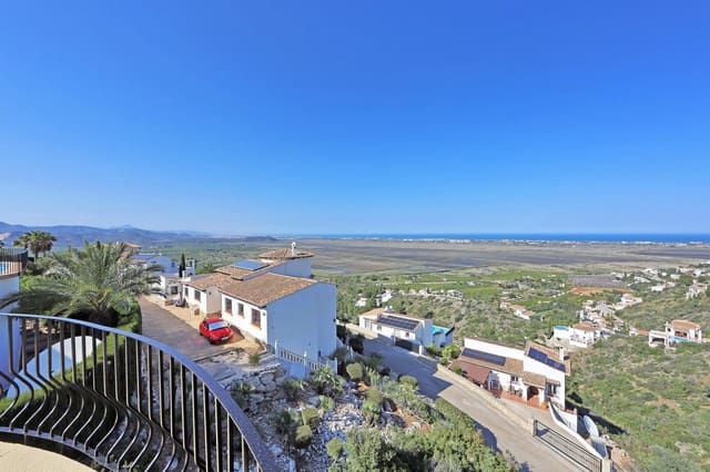 4 chambre Villa/Maison à vendre à Dénia avec piscine - 475 000 € (Ref: 9715338)