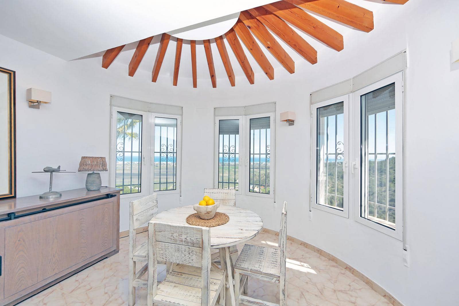 3 bedroom Villa for sale in Denia with pool garage - € 498,000 (Ref: 9723501)