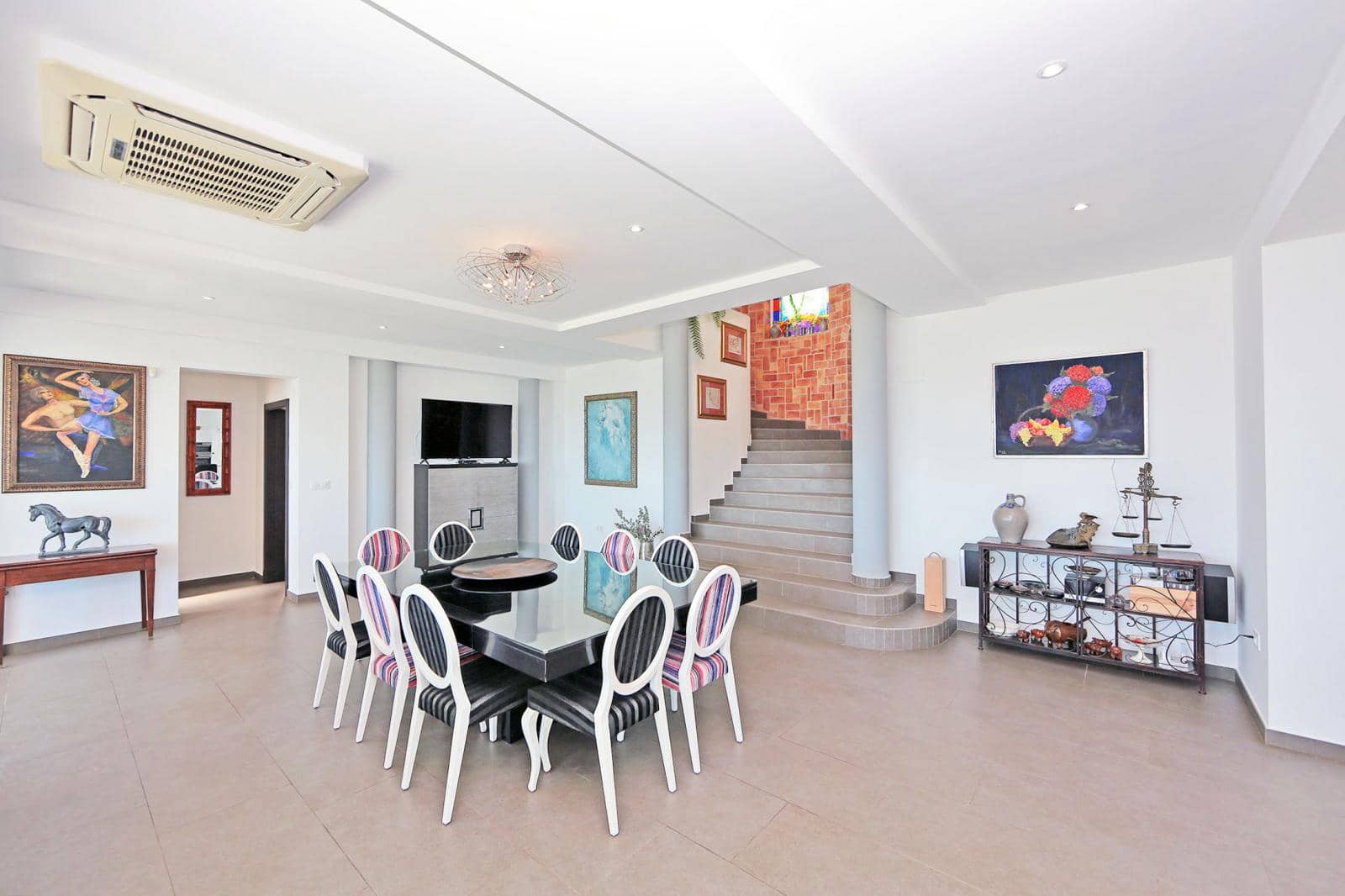 5 soveværelse Villa til salg i Denia med swimmingpool garage - € 890.000 (Ref: 9780511)