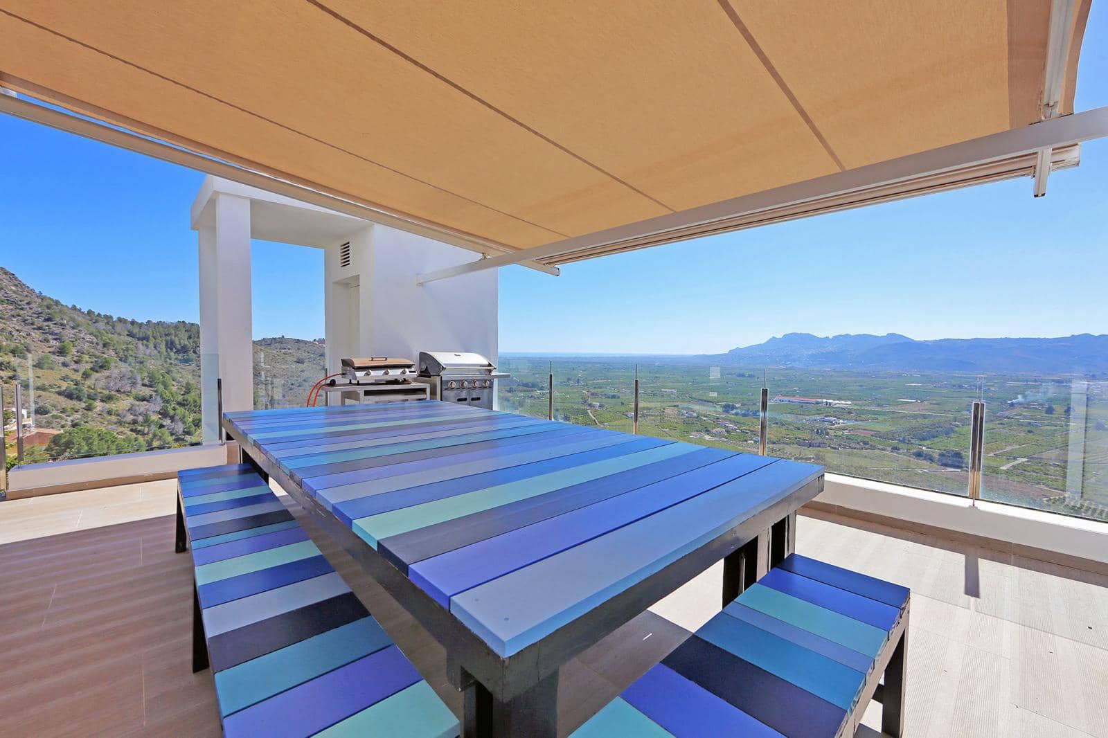 5 soveværelse Villa til salg i Denia med swimmingpool garage - € 890.000 (Ref: 9780511)