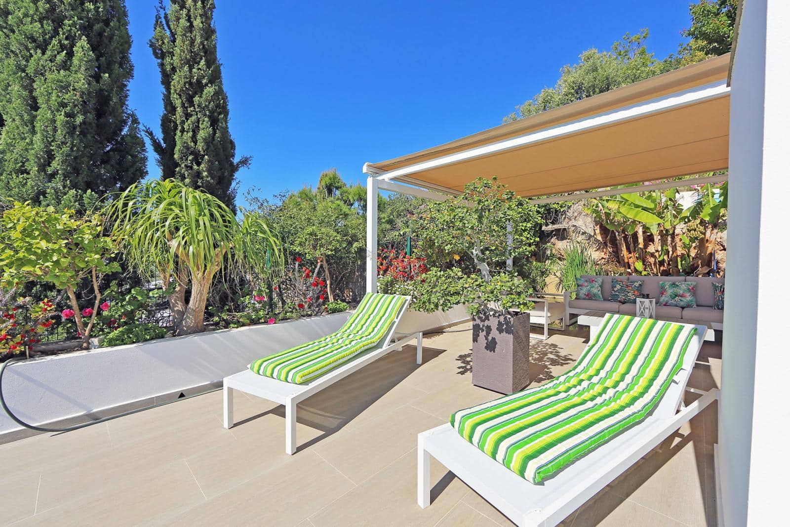 5 soveværelse Villa til salg i Denia med swimmingpool garage - € 890.000 (Ref: 9780511)