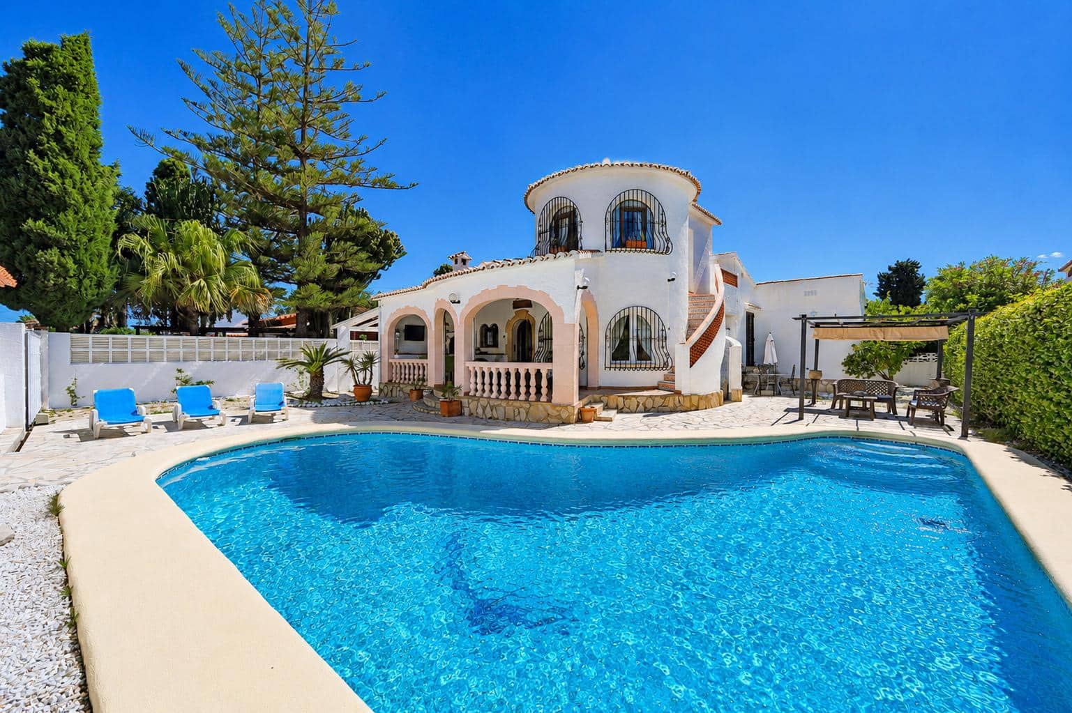 3 bedroom Villa for sale in Els Poblets with pool - € 439,000 (Ref: 9833015)