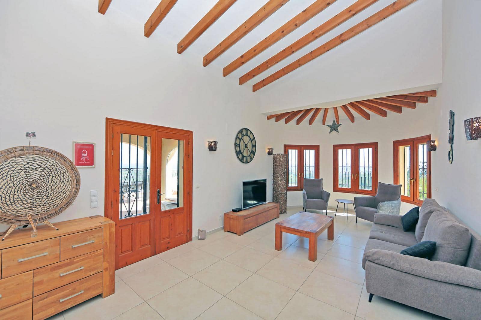 4 bedroom Villa for sale in Denia with pool - € 485,000 (Ref: 9867304)