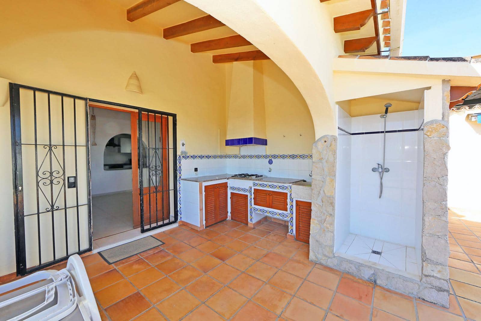 4 bedroom Villa for sale in Denia with pool - € 485,000 (Ref: 9867304)