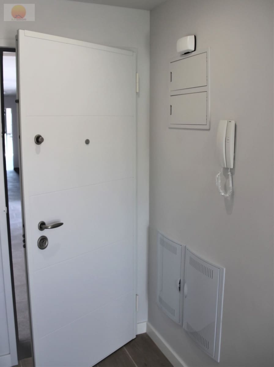 2 makuuhuone Huoneisto myytävänä paikassa San Miguel de Salinas mukana uima-altaan 
autotalli - 201 000 € (Ref: 5559945)