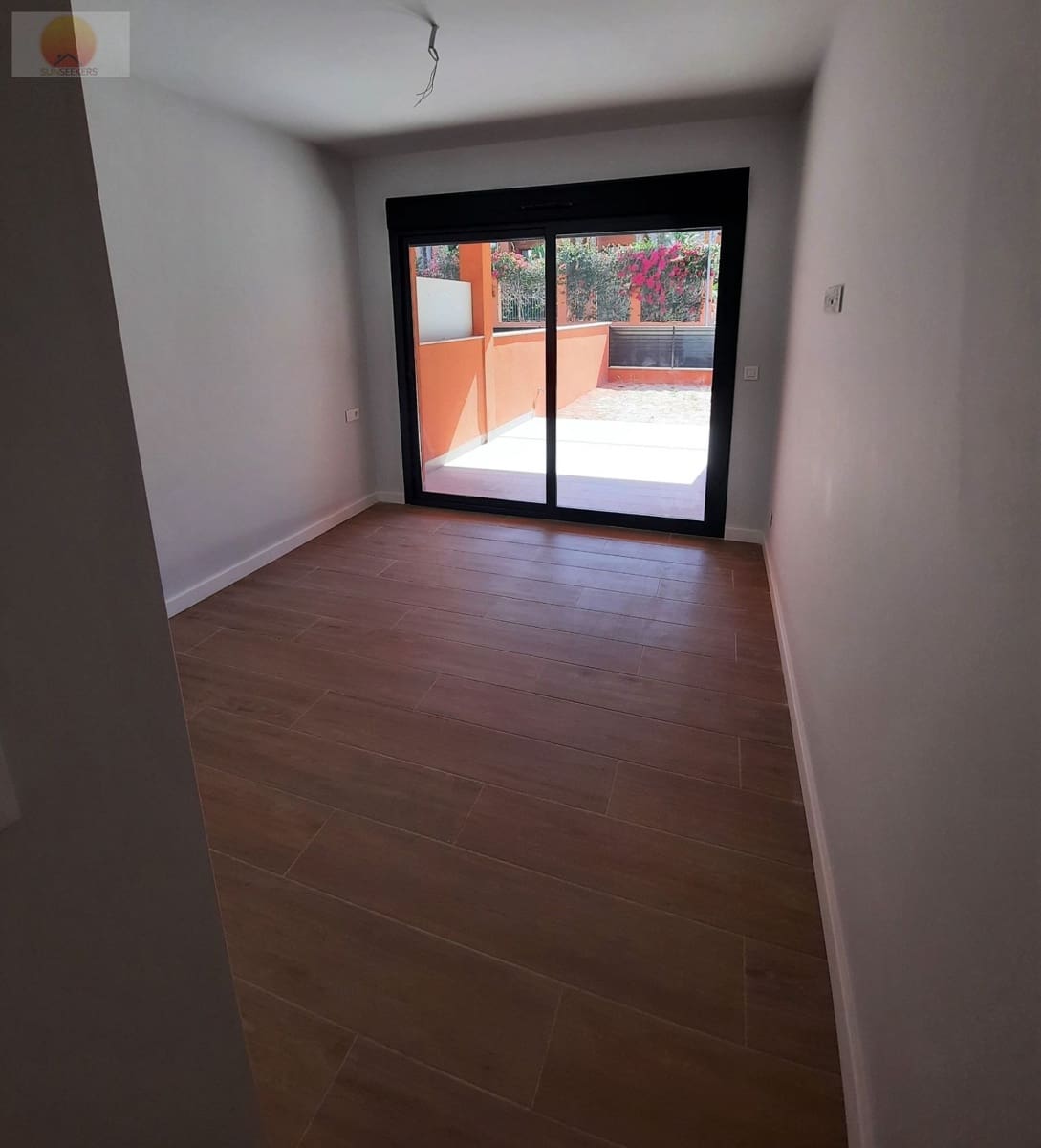 2 makuuhuone Huoneisto myytävänä paikassa San Miguel de Salinas mukana uima-altaan 
autotalli - 201 000 € (Ref: 5559945)