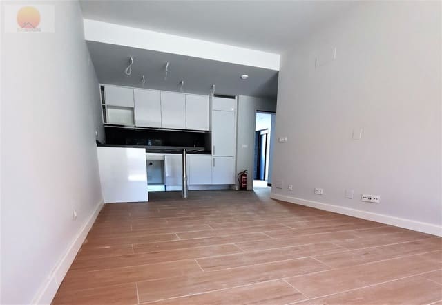 2 makuuhuone Huoneisto myytävänä paikassa San Miguel de Salinas mukana uima-altaan 
autotalli - 201 000 € (Ref: 5559945)