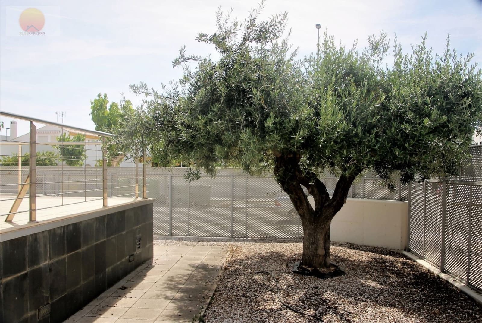 4 bedroom Apartment for sale in Torre de la Horadada with garage - € 380,000 (Ref: 6574291)