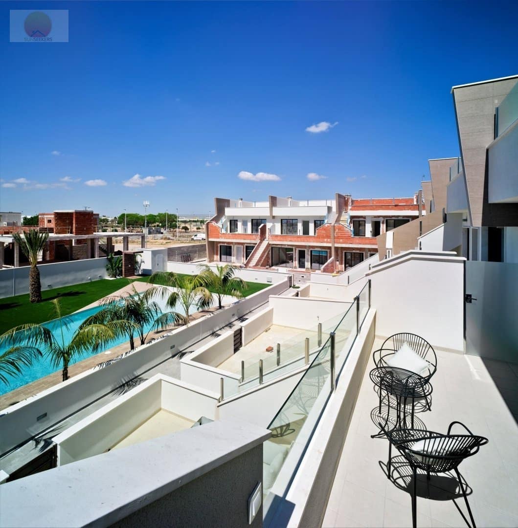 2 bedroom Apartment for sale in Pilar de la Horadada with pool garage - € 205,900 (Ref: 6670546)