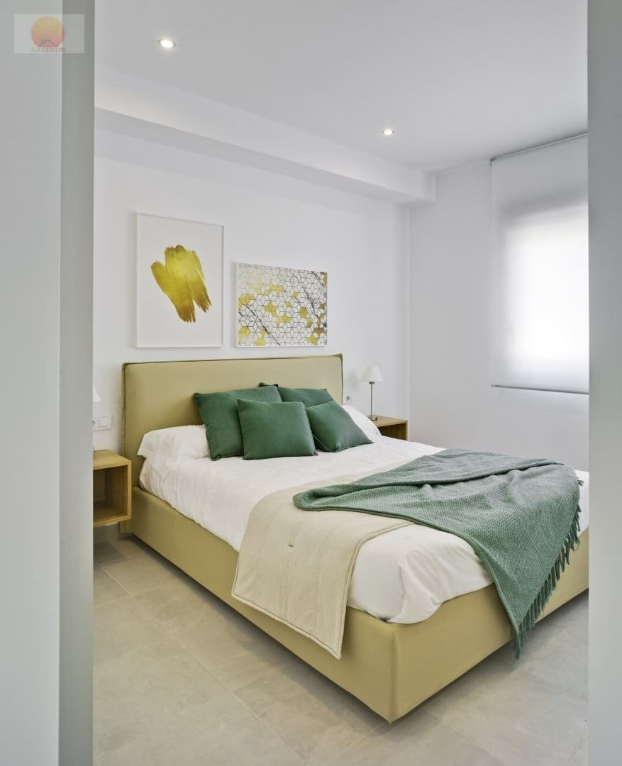 2 bedroom Apartment for sale in Pilar de la Horadada with pool garage - € 205,900 (Ref: 6670546)