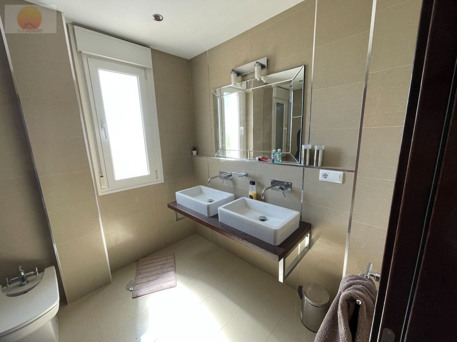 6 soverom Villa til salgs i Monforte del Cid med svømmebasseng garasje - € 750 000 (Ref: 7565866)