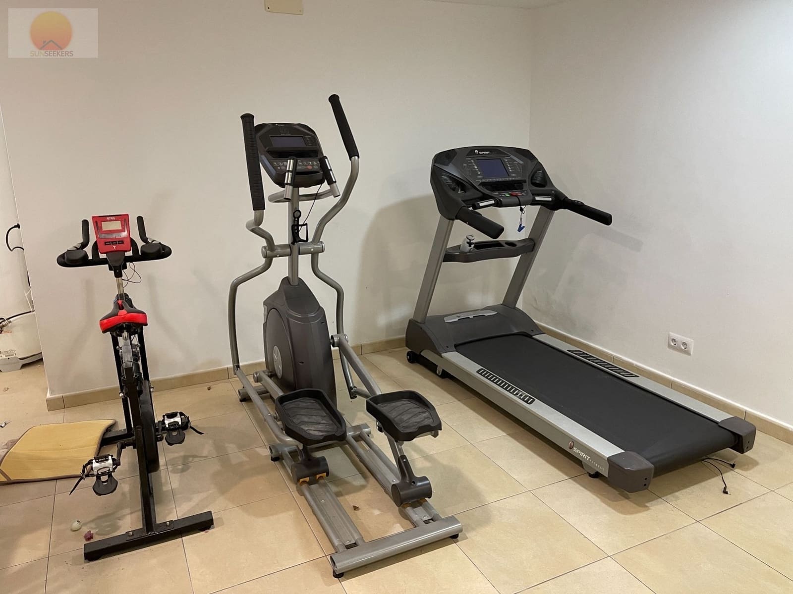 6 soverom Villa til salgs i Monforte del Cid med svømmebasseng garasje - € 750 000 (Ref: 7565866)