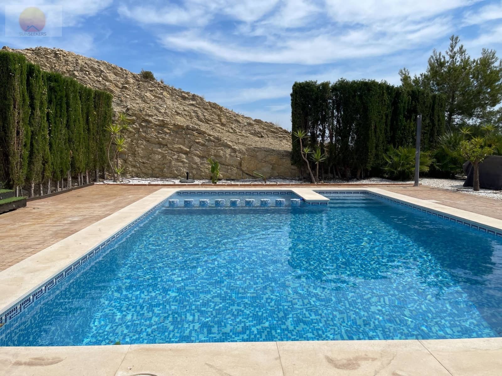 6 soverom Villa til salgs i Monforte del Cid med svømmebasseng garasje - € 750 000 (Ref: 7565866)