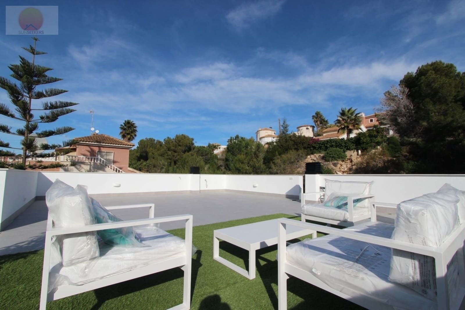 3 bedroom Villa for sale in Pinar de Campoverde with pool garage - € 385,000 (Ref: 7593238)