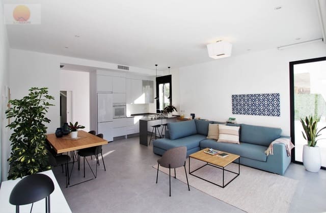 3 quarto Moradia para venda em Pinar de Campoverde, Pilar de la Horadada com piscina garagem - 385 000 € (Ref: 7593238)