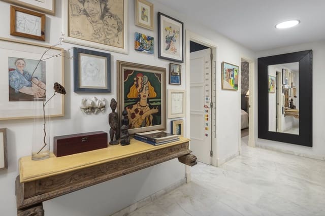2 bedroom Apartment for sale in Torrequebrada, Benalmádena - € 485,000 (Ref: 10000123)
