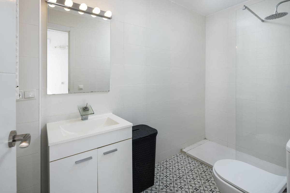 4 slaapkamer Huis te koop in Malaga stad - € 359.000 (Ref: 10098689)