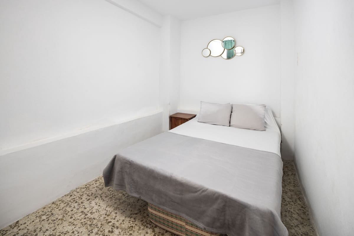 4 slaapkamer Huis te koop in Malaga stad - € 359.000 (Ref: 10098689)