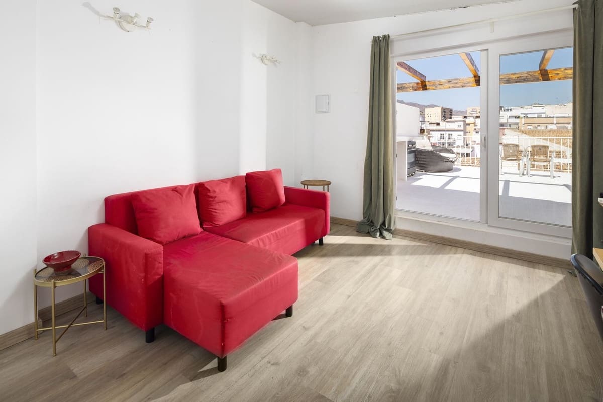 4 slaapkamer Huis te koop in Malaga stad - € 359.000 (Ref: 10098689)