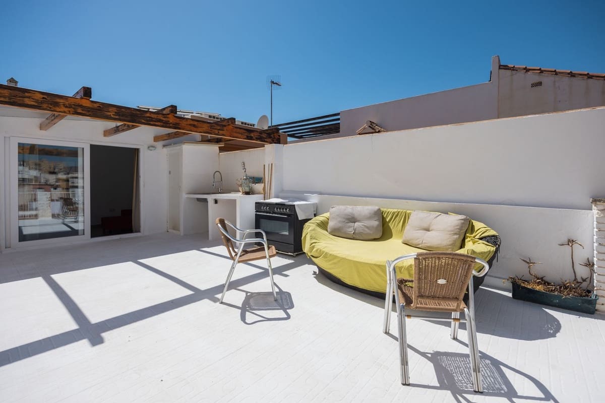 4 slaapkamer Huis te koop in Malaga stad - € 359.000 (Ref: 10098689)