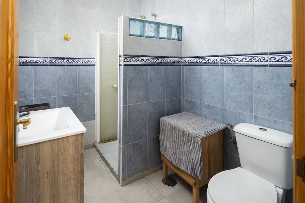 4 slaapkamer Huis te koop in Malaga stad - € 359.000 (Ref: 10098689)
