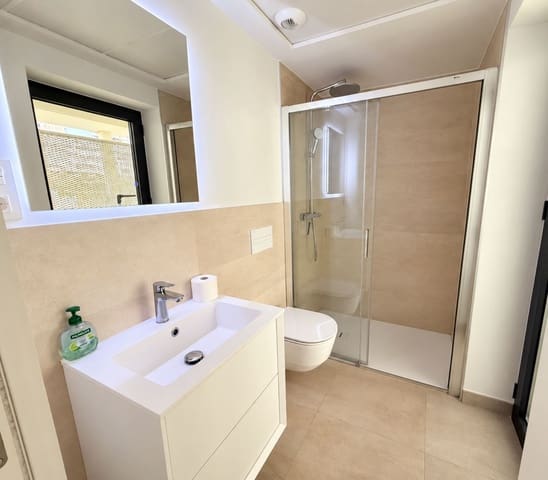 2 quarto Apartamento de Praia para venda em Carvajal, Fuengirola com piscina garagem - 695 000 € (Ref: 10124681)