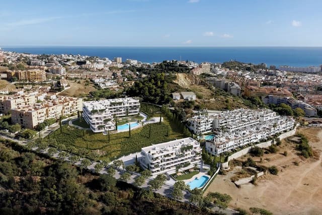 2 bedroom Apartment for sale in Los Pacos, Fuengirola - € 369,950 (Ref: 7811704)
