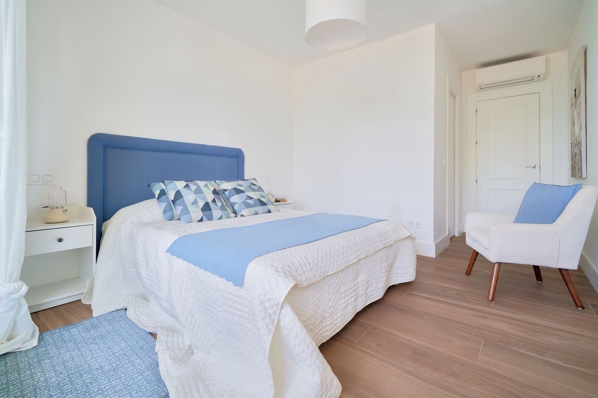 Apartamento Playa de 4 habitaciones en Málaga ciudad en venta - 1.150.000 € (Ref: 8010766)