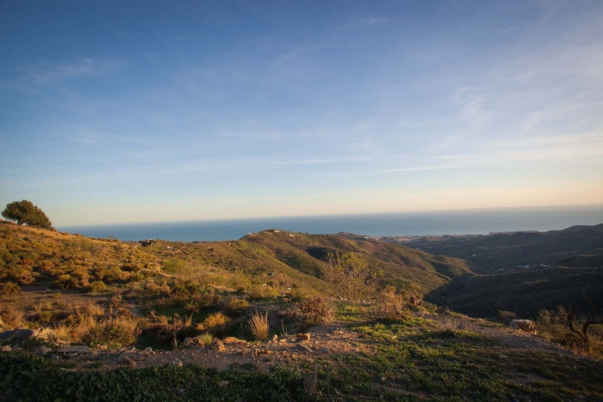 Finca/Landehus til salg i Moclinejo - € 99.000 (Ref: 8145872)