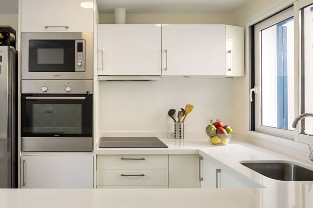 4 sypialnia Willa na sprzedaż w El Palo, Miasto Málaga - 999 000 € (Ref: 8904748)