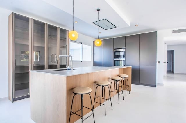 4 soveværelse Villa til salg i La Mairena, Ojen - € 2.195.000 (Ref: 9127699)