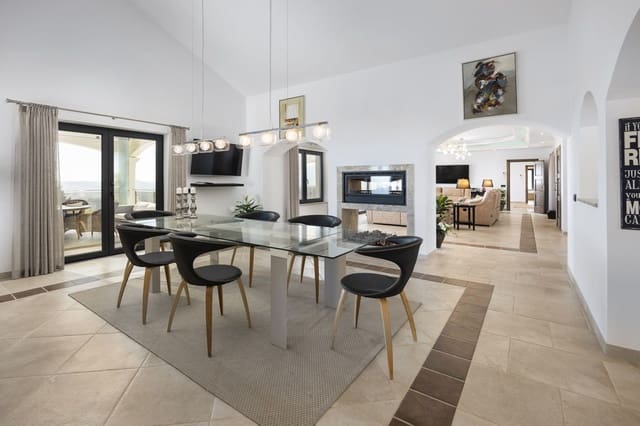 4 quarto Moradia para venda em Valtocado, Mijas com piscina garagem - 2 495 000 € (Ref: 9170814)