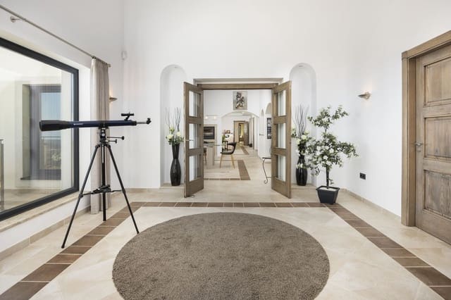 4 quarto Moradia para venda em Valtocado, Mijas com piscina garagem - 2 495 000 € (Ref: 9170814)