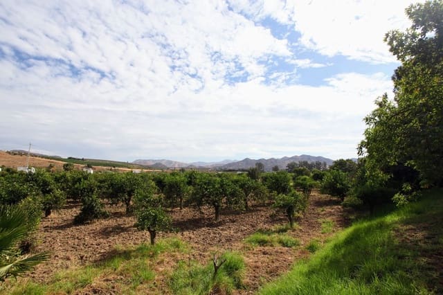 3 makuuhuone Maalaistalo myytävänä paikassa Alora - 695 000 € (Ref: 9322830)