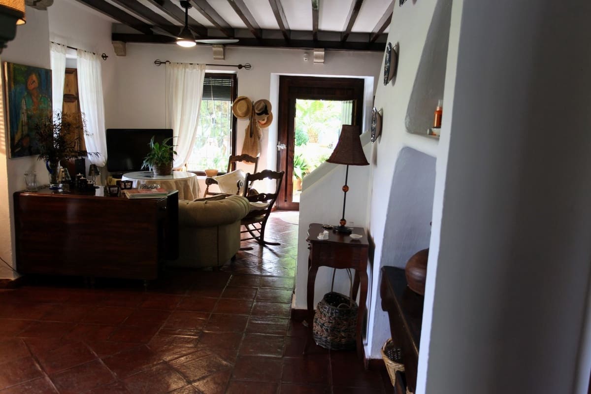 3 bedroom Finca/Country House for sale in Alora - € 695,000 (Ref: 9322830)