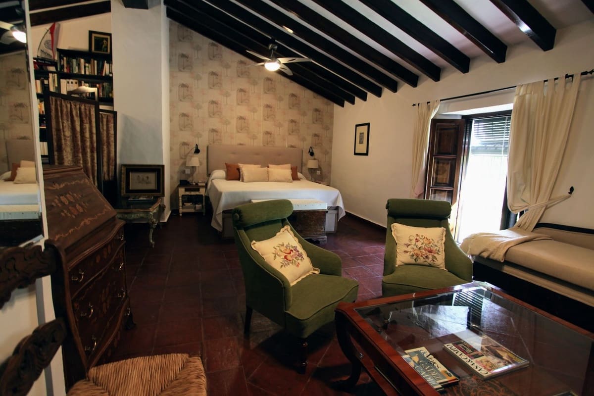 3 bedroom Finca/Country House for sale in Alora - € 695,000 (Ref: 9322830)