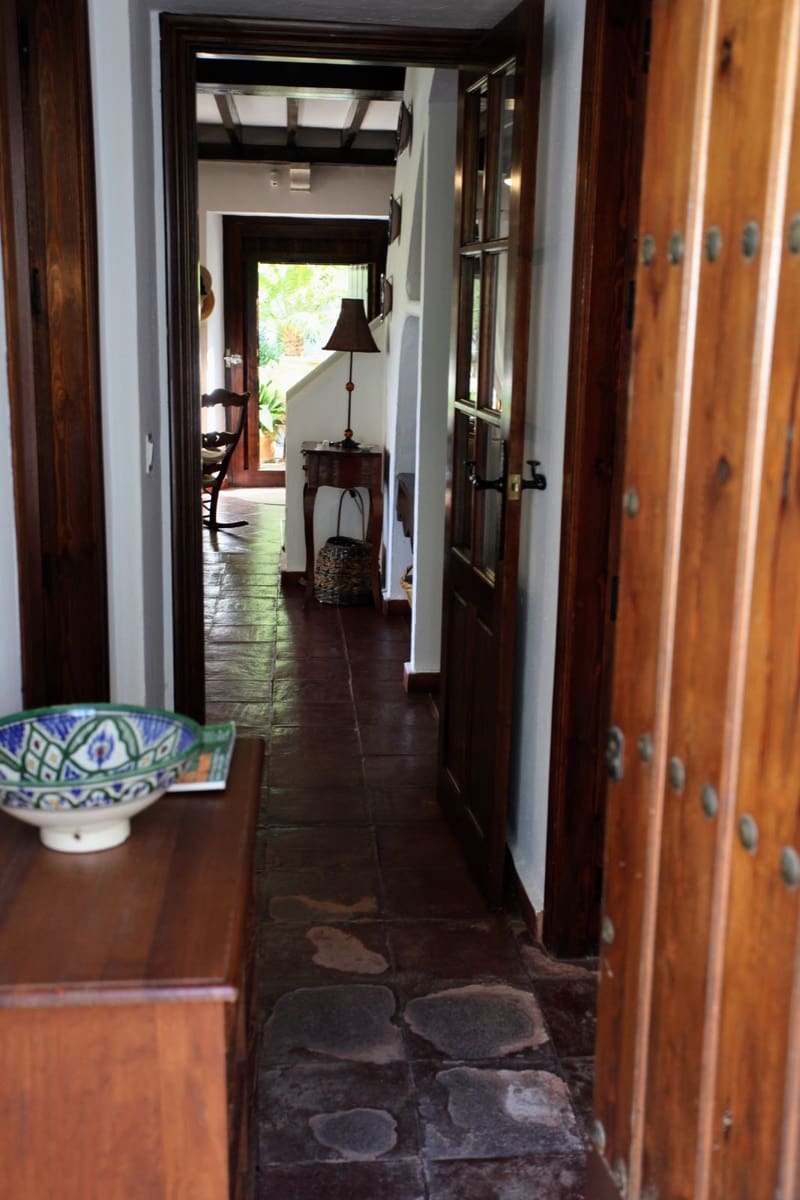 3 bedroom Finca/Country House for sale in Alora - € 695,000 (Ref: 9322830)