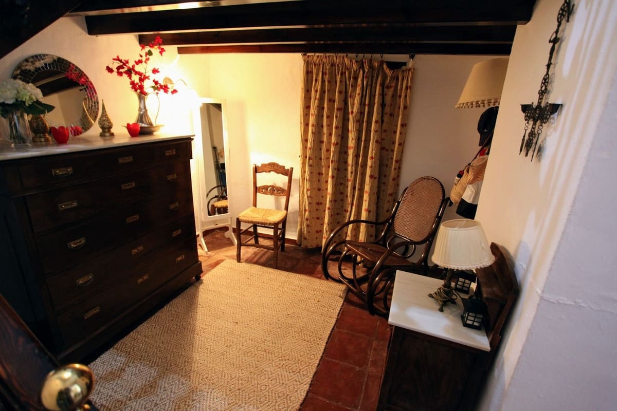 3 bedroom Finca/Country House for sale in Alora - € 695,000 (Ref: 9322830)