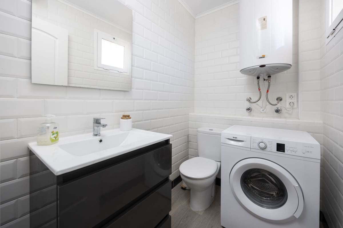 2 Zimmer Apartment zu verkaufen in La Duquesa / Puerto de la Duquesa - 240.000 € (Ref: 9473727)