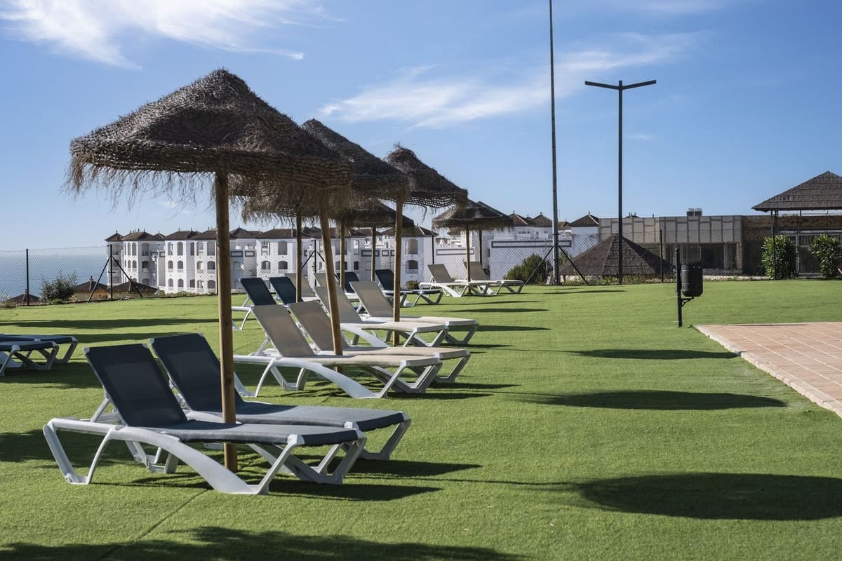 2 Zimmer Apartment zu verkaufen in La Duquesa / Puerto de la Duquesa - 240.000 € (Ref: 9473727)