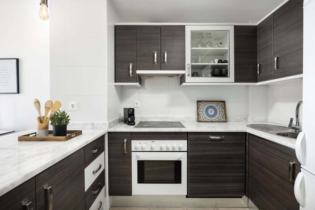 2 bedroom Apartment for sale in La Duquesa / Puerto de la Duquesa - € 240,000 (Ref: 9473727)