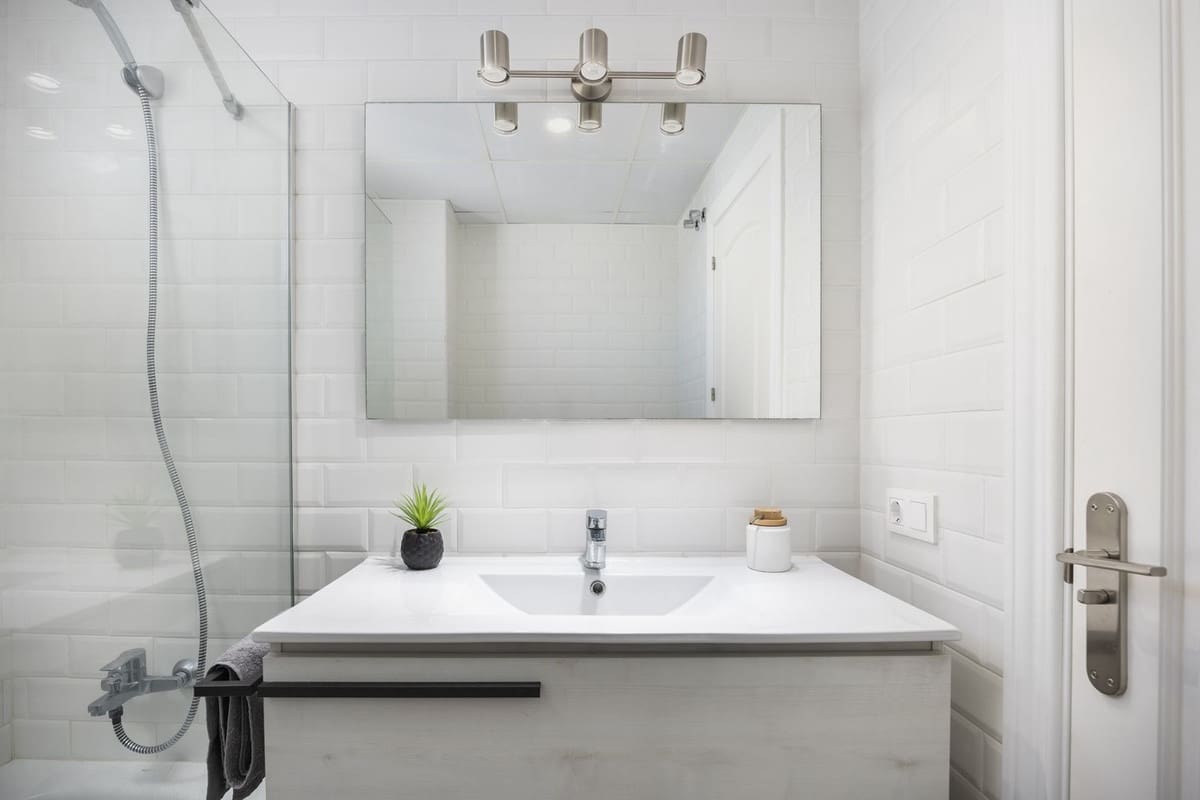 2 bedroom Apartment for sale in La Duquesa / Puerto de la Duquesa - € 240,000 (Ref: 9473727)