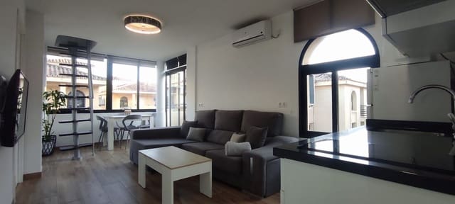 3 soveværelse Penthouse til leje i Torremolinos - € 1.300 (Ref: 9539475)
