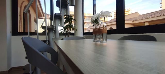 3 soveværelse Penthouse til leje i Torremolinos - € 1.300 (Ref: 9539475)