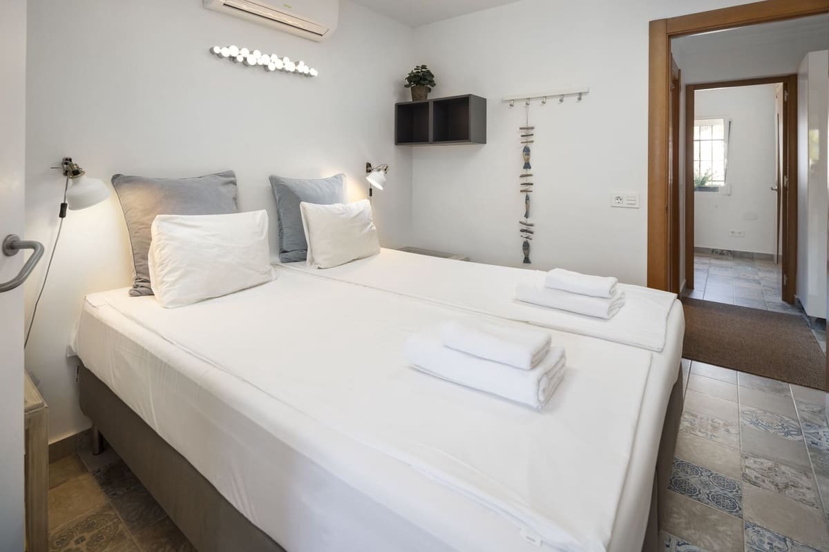 2 makuuhuone Omakotitalo myytävänä paikassa Torremolinos - 350 000 € (Ref: 9915989)