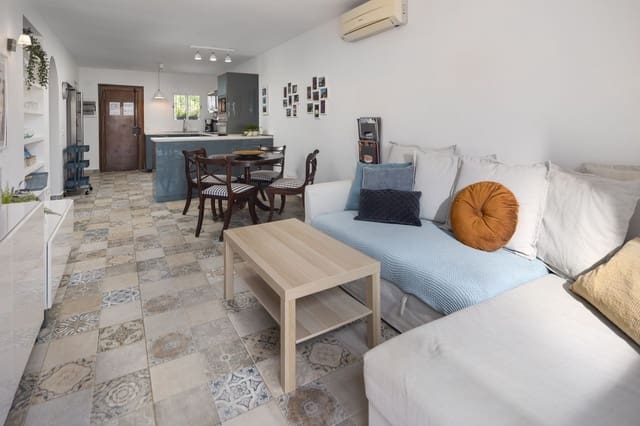 2 makuuhuone Omakotitalo myytävänä paikassa Torremolinos - 350 000 € (Ref: 9915989)