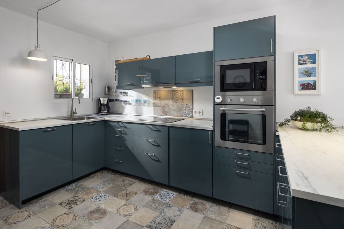 2 makuuhuone Omakotitalo myytävänä paikassa Torremolinos - 350 000 € (Ref: 9915989)
