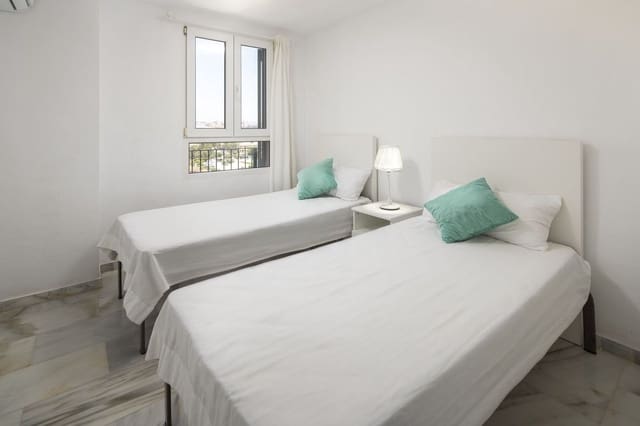 2 Zimmer Strandapartment zu verkaufen in Benalmádena - 390.000 € (Ref: 9953450)