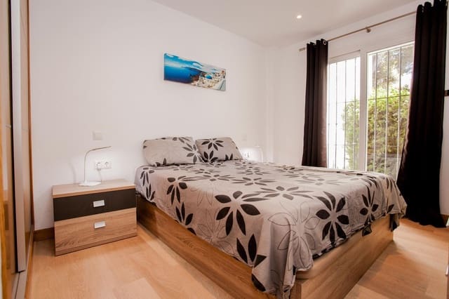 2 makuuhuone Huoneisto myytävänä paikassa Sitio de Calahonda, Mijas - 265 000 € (Ref: 9958451)