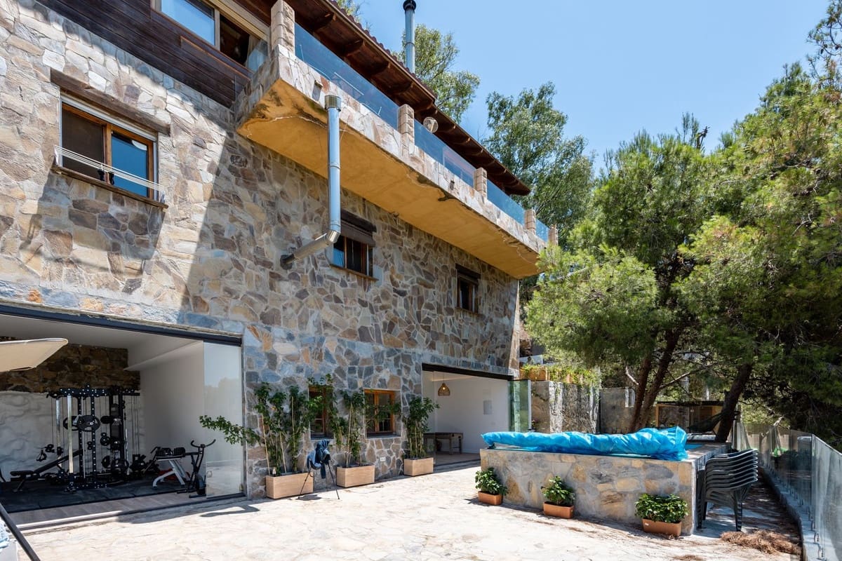 5 soveværelse Villa til salg i Malaga by - € 1.250.000 (Ref: 9971628)